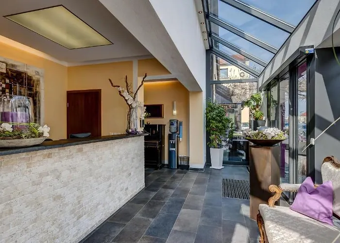 Restaurant Weihenstephaner Stuben לנדשט