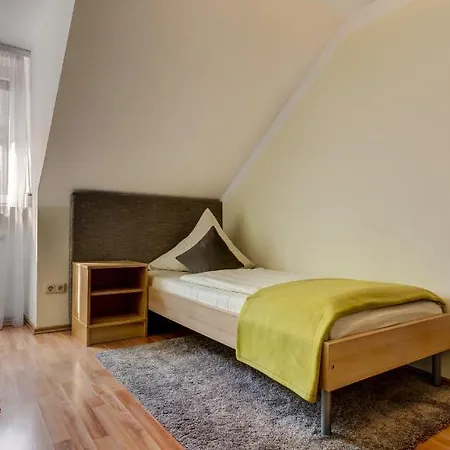 Restaurant Weihenstephaner Stuben Hotel 3*