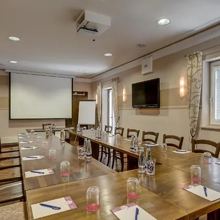 Hotel Restaurant Weihenstephaner Stuben 3*